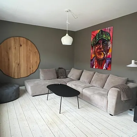 Byhuset - Hems 60 아파트 바일레