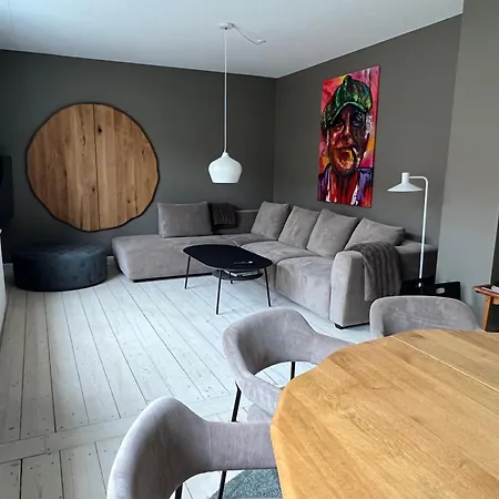 Byhuset - Hems 60 바일레